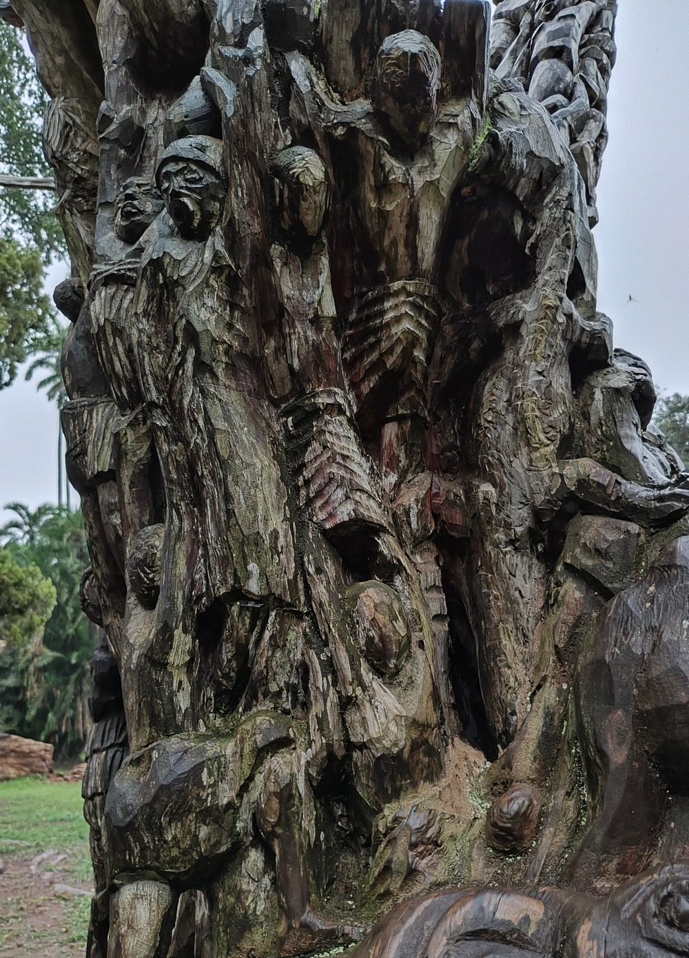 Aburi-Botanical-Gardens-tree-carvings-v2-COMPRESSED